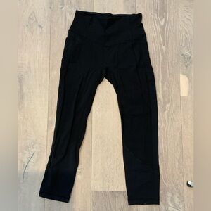 Lululemon black 7/8 leggings with side pockets